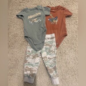 Carter's set - 12 months